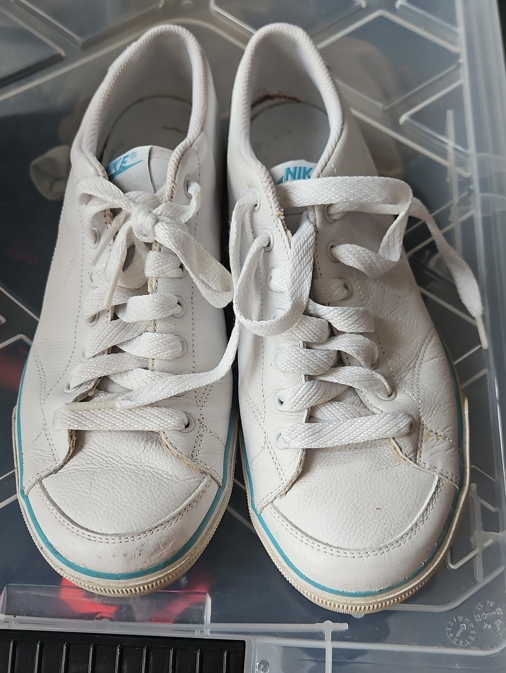 Nike White Sneakers with Light Blue Accent (13)